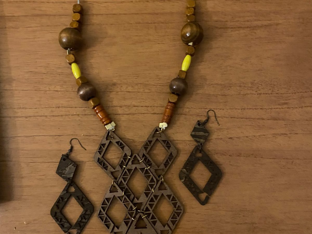 Joias de MDF